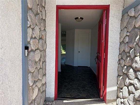4th image of 24451 Peacock St