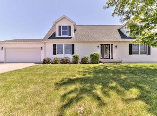 1000 N Schluter St, Thomasboro, IL 61878