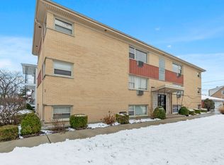 7231 W 61st St APT 3S, Summit Argo, IL 60501
