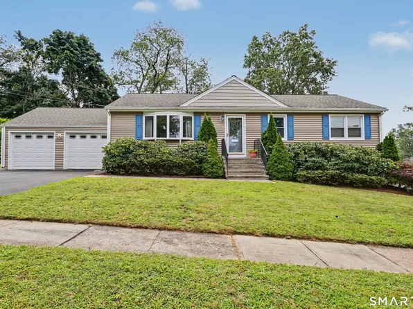 35 Sunrise Terrace, Stratford, CT 06614