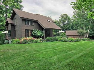4903 E Golfview Dr, Leland, MI 49654