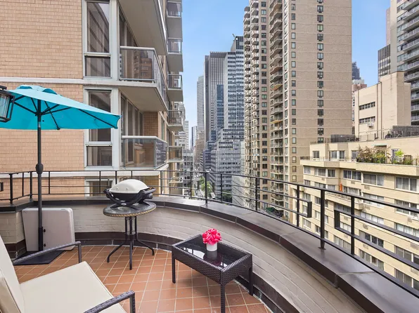 240 E 46th St #Phc, New York, NY 10017