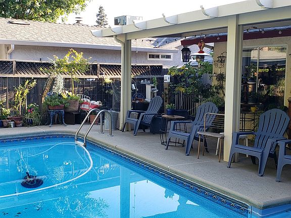 4th image of 5108 Tamara Way