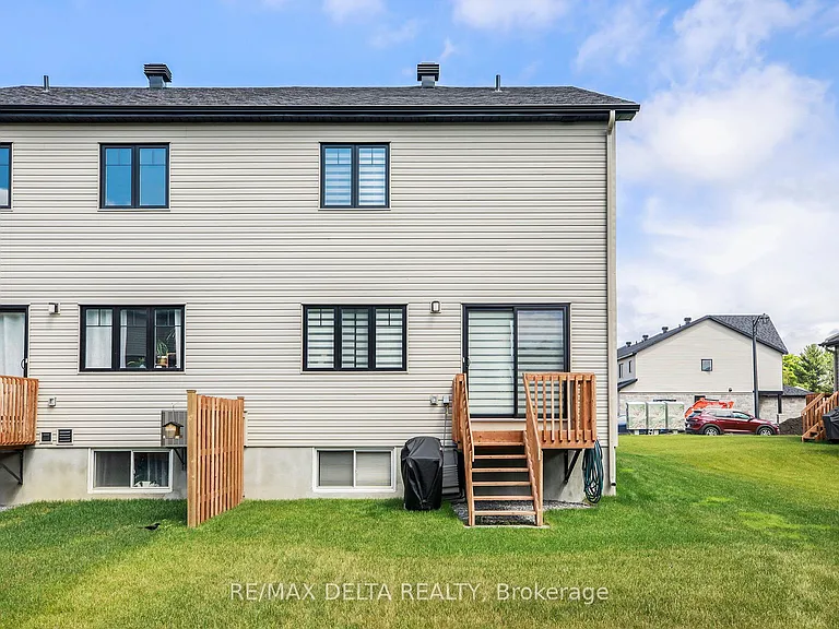 63 Johanne St — Photo 23