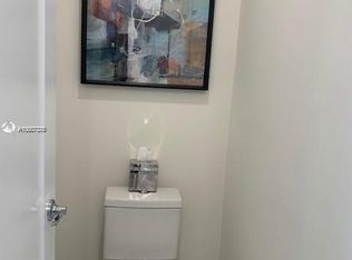 10229 NW 64th Ter APT 301, Doral, FL 33178