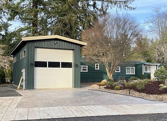 2nd image of 85313 Glenada Rd