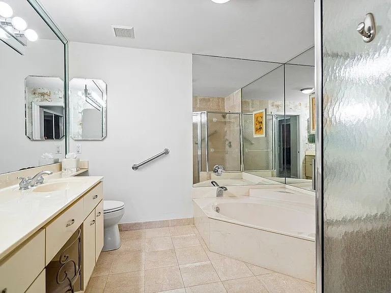 5070 Lake Catalina Dr #C — Photo 15