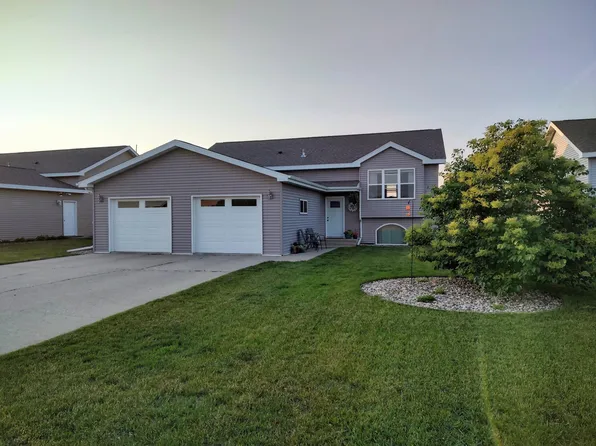 1130 Riverview Rd, Detroit Lakes, MN 56501