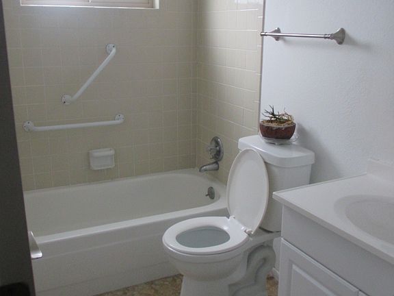 2nd image of 6345 Mendius Ave NE