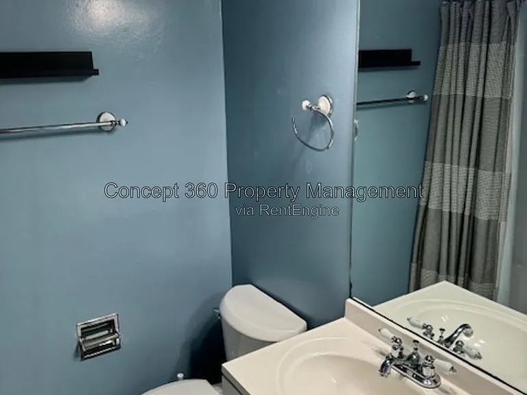1604 E 2nd St #1H — Photo 27