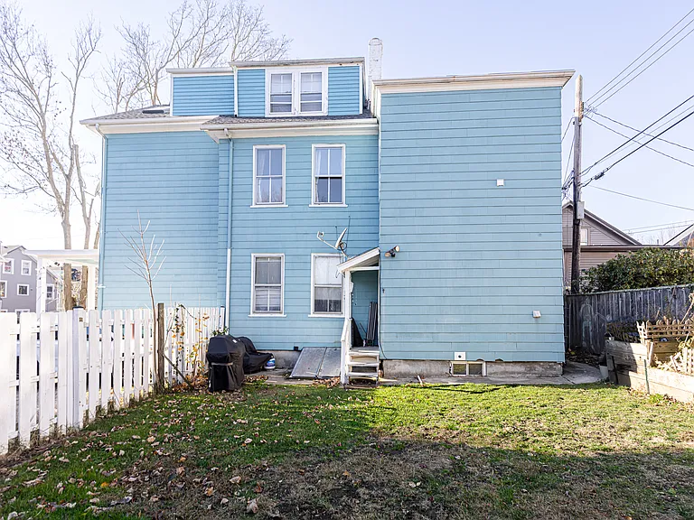 11.5 Newport Ave #2 — Photo 21
