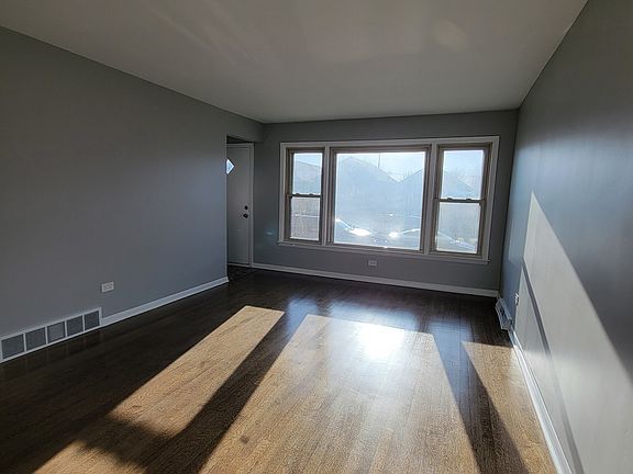 2nd image of 6341 S Kilpatrick Ave