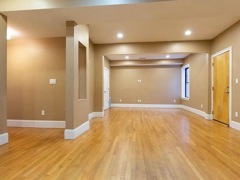 1588 Beacon St #D2 — Photo 5
