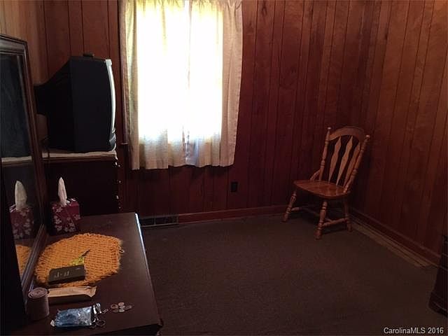 2nd image of 313 N Rutherford St