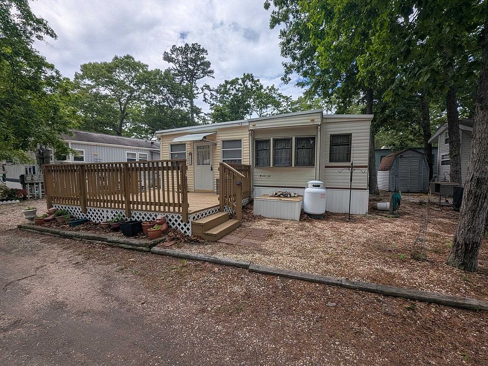 1st image of 561 Corson Tavern Rd #0