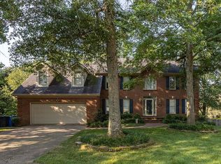 3601 Afton Pl, Lexington, KY 40515