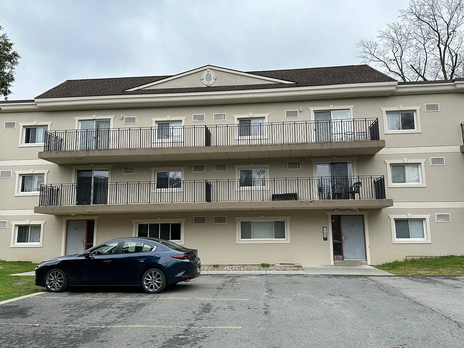 1 bed, 800 sqft, $1,400 — Photo 1