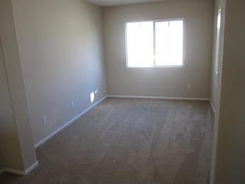 3rd image of 27060 Aventurine Way