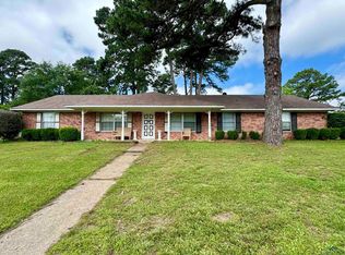 3275 Omie Dr, Longview, TX 75605