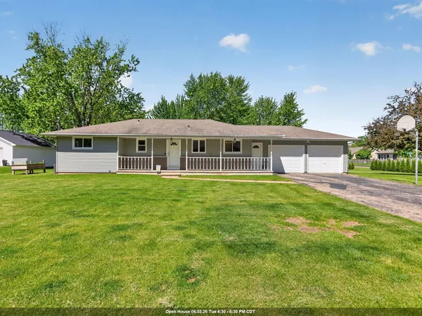 N8897 Coop Rd, Menasha, WI 54952