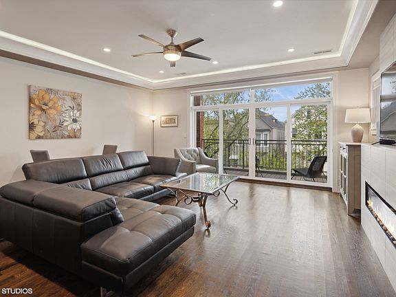 4th image of 3104 N Kimball Ave #2S