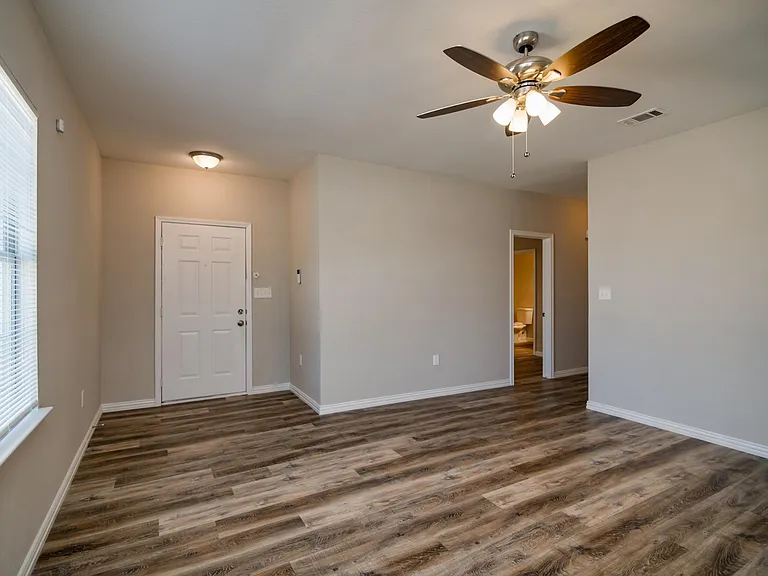 3308 E Rosedale St — Photo 10