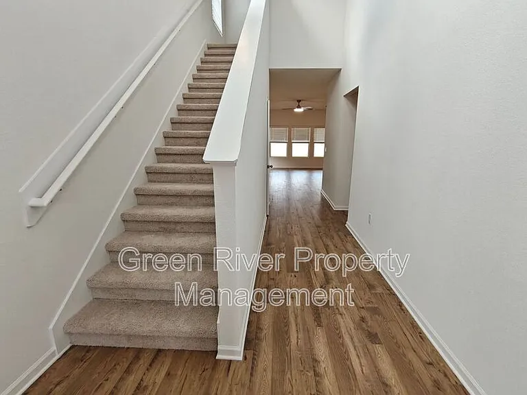 5724 Lagoon Cruise Way — Photo 22