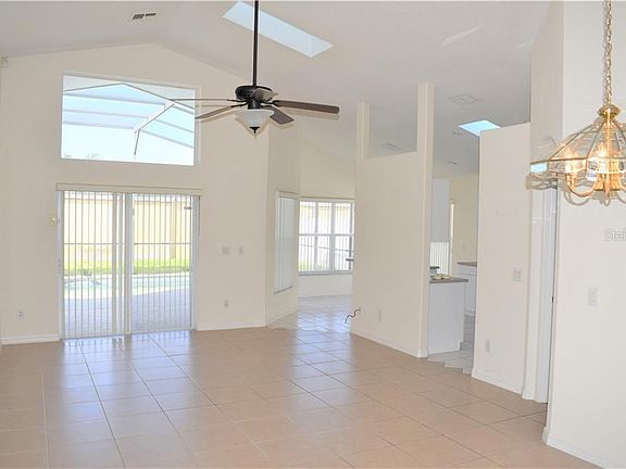 4th image of 8087 Roaring Creek Ct