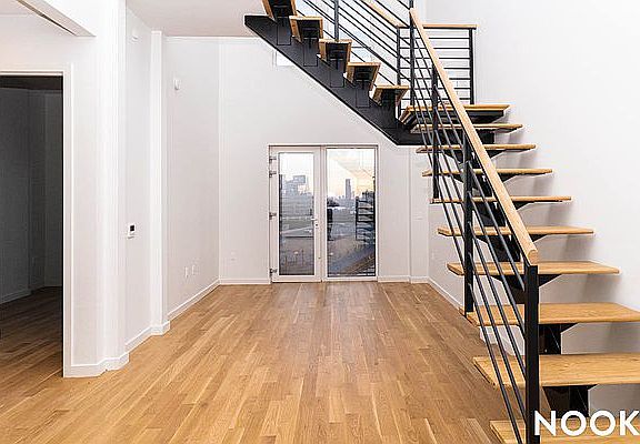 5th image of 45-57 Davis St #979