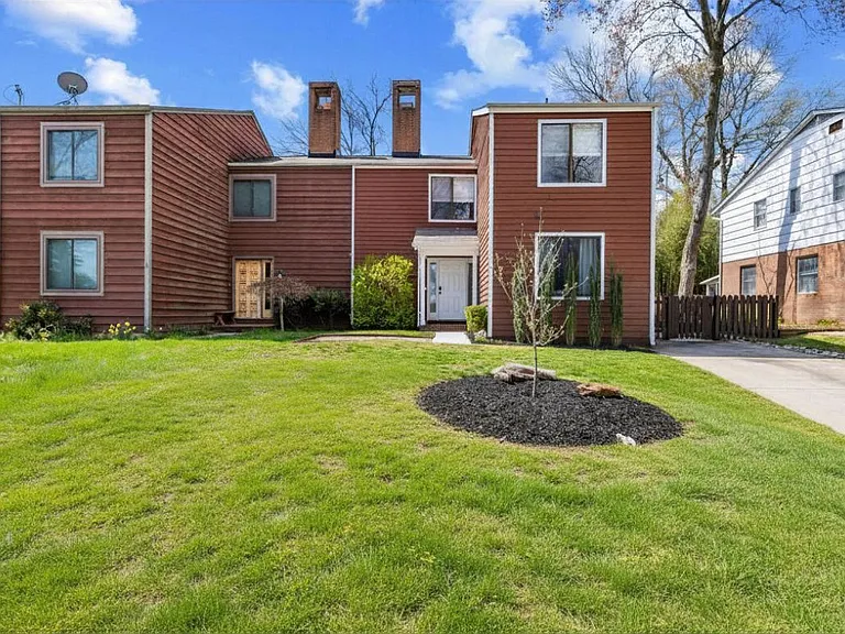 704 Ticonderoga Ave — Photo 33
