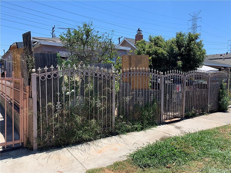 1st image of 9326 Parmelee Ave
