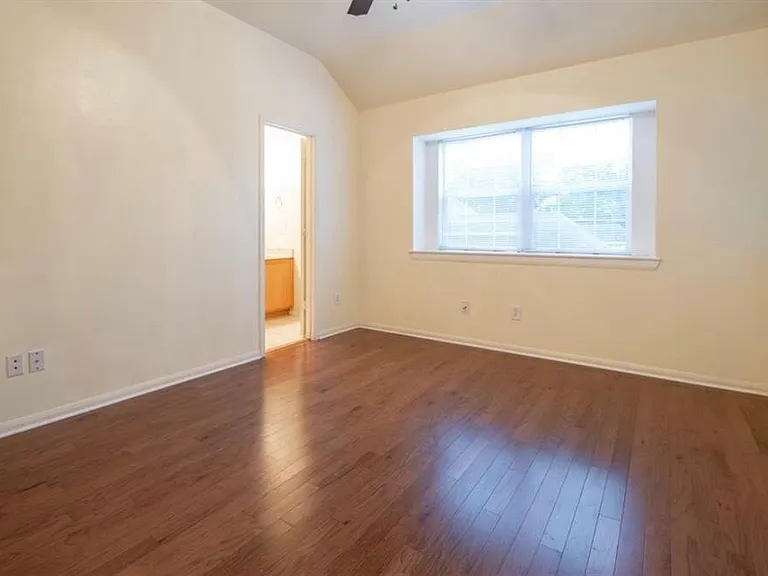 1203 Lovett St — Photo 22