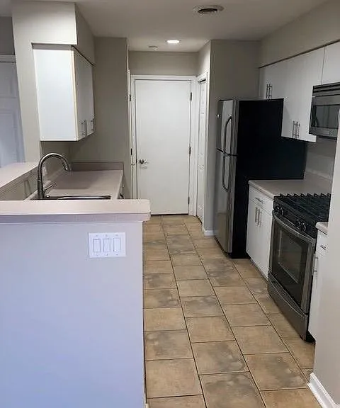 2896 Holborn Cir — Photo 5