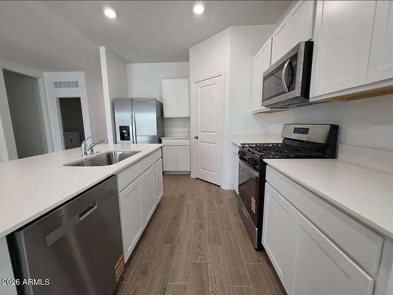 18399 W Buckskin Trl — Photo 17