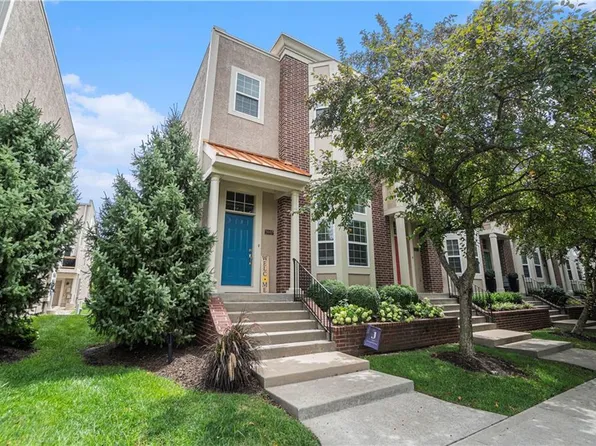 3007 Gentry Park, Kansas City, MO 64116