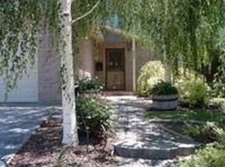 952 Hillside Dr, Elko, NV 89801