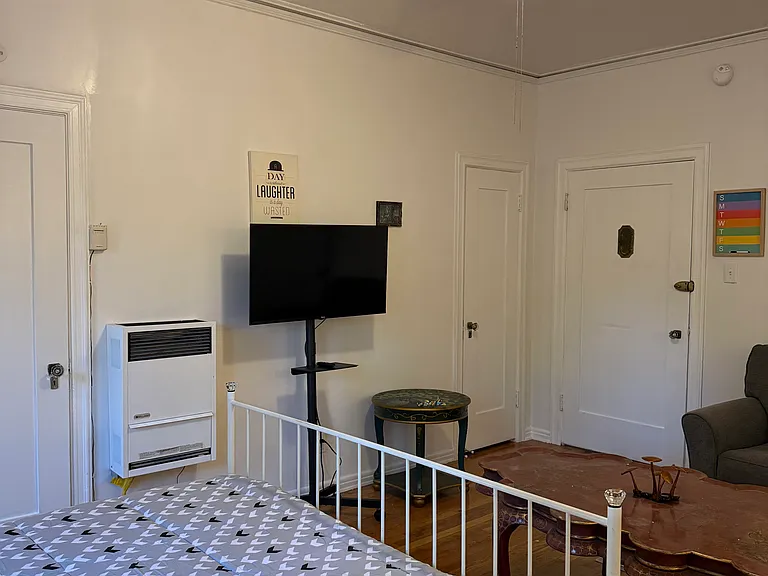 1803 N Wilton Pl #105 — Photo 21