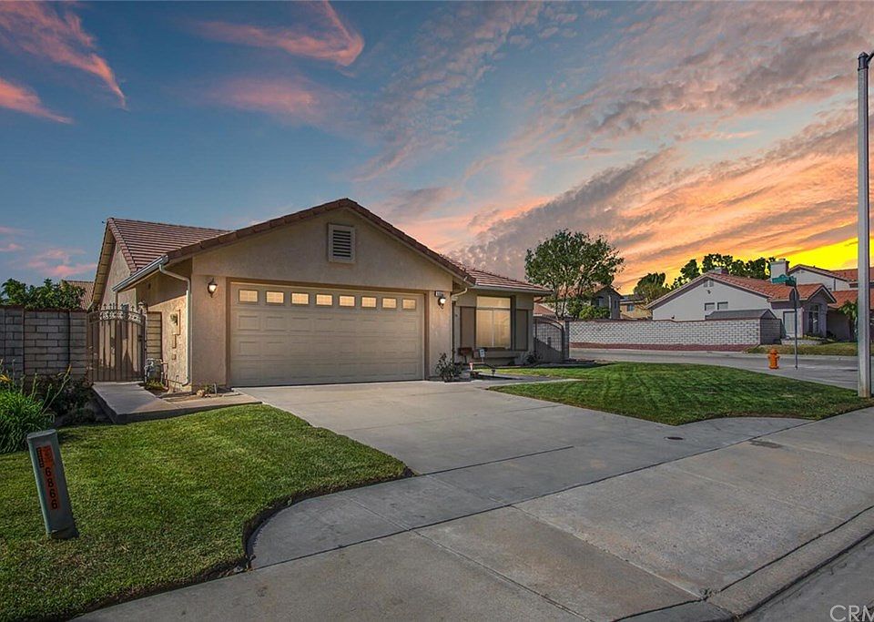 1st image of 6866 Country Oaks Dr #1