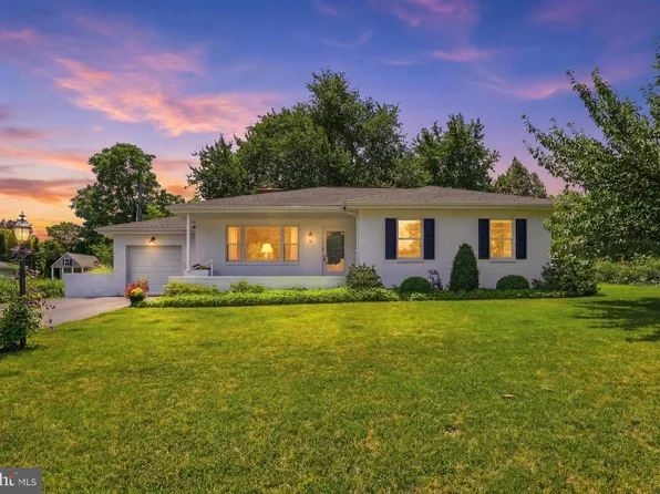 348 Hillside Ln, York, PA 17403