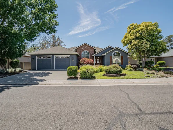 499 Ridgeway Ave, Central Pt, OR 97502
