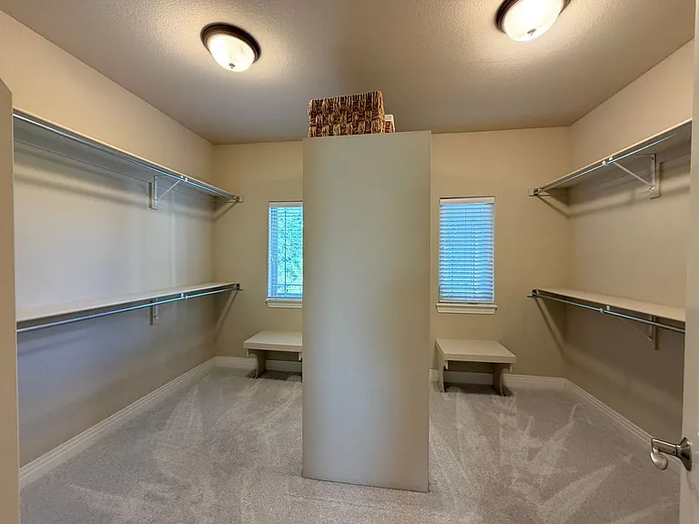 6265 Diamond Ridge Pkwy — Photo 18