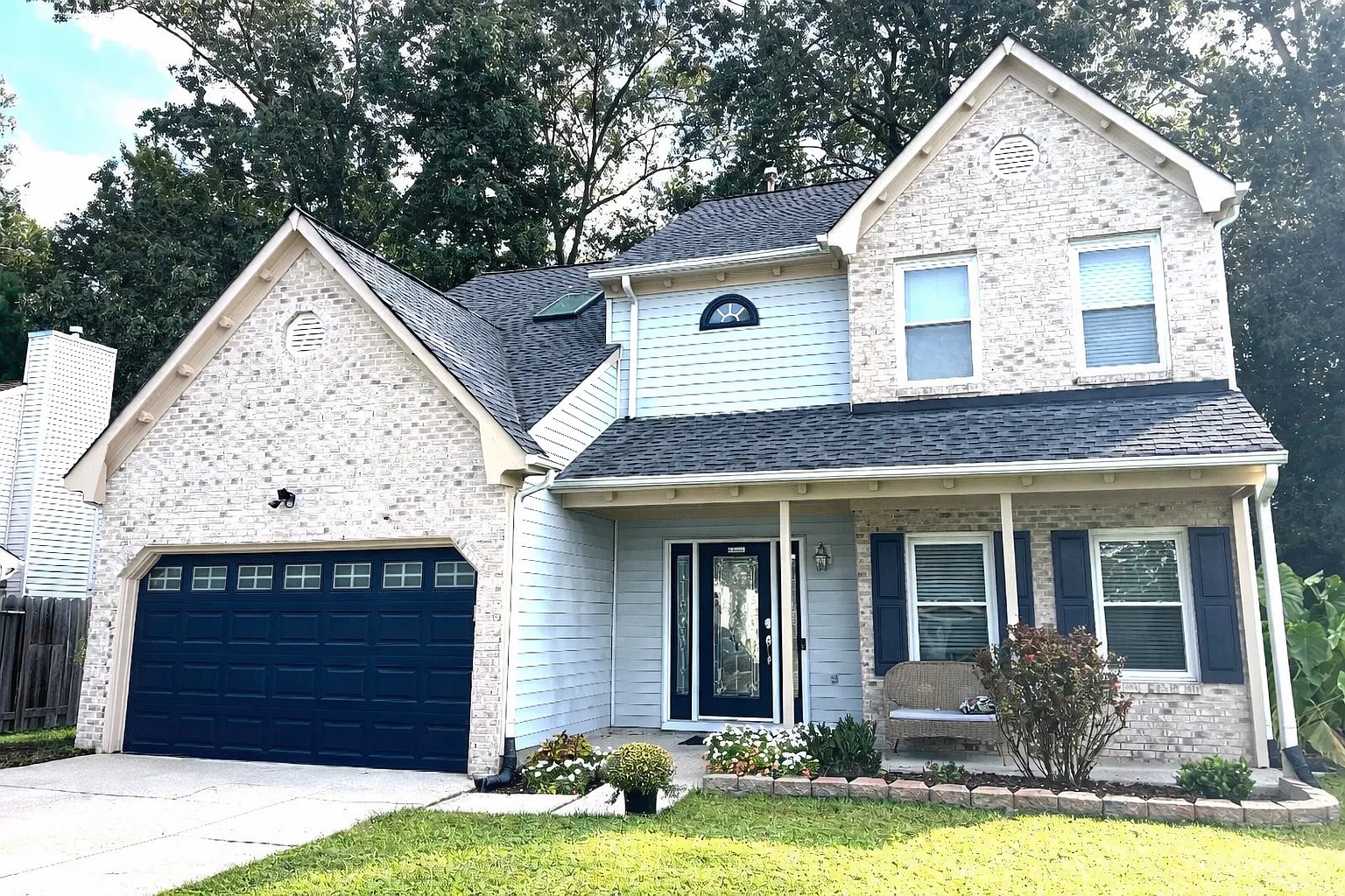 4 bed, 2.5 bath, 2200 sqft, $3,600 — Photo 1