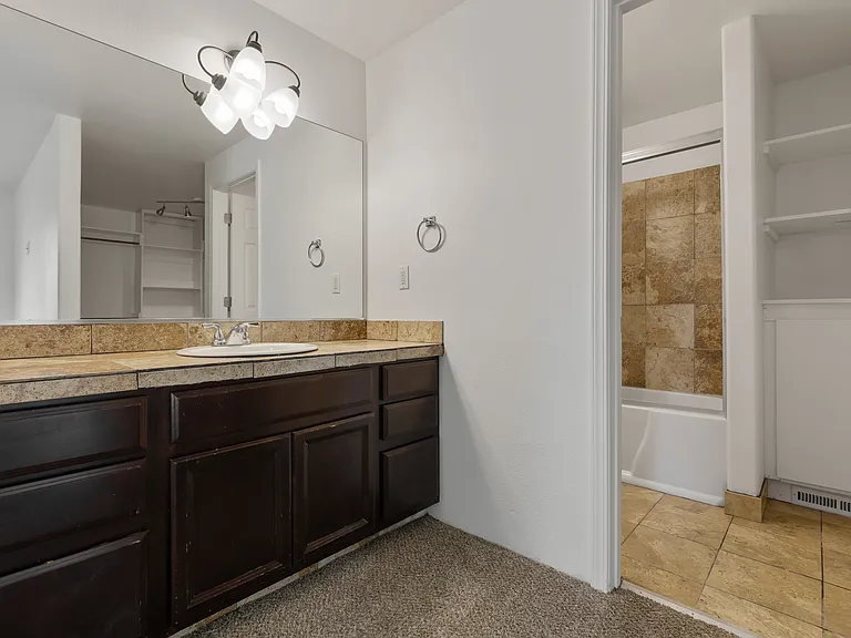 1500 W 9th Ave — Photo 21