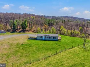 1420 Eppinger Rd, Berkeley Springs, WV 25411