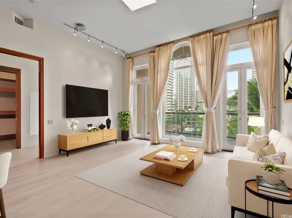 427 Launiu St APT 505, Honolulu, HI 96815