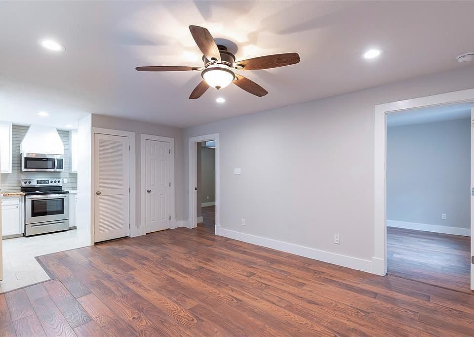 1st image of 640 Columbia St #1/2A