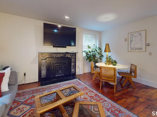 584 Chapel St APT 1, New Haven, CT 06511