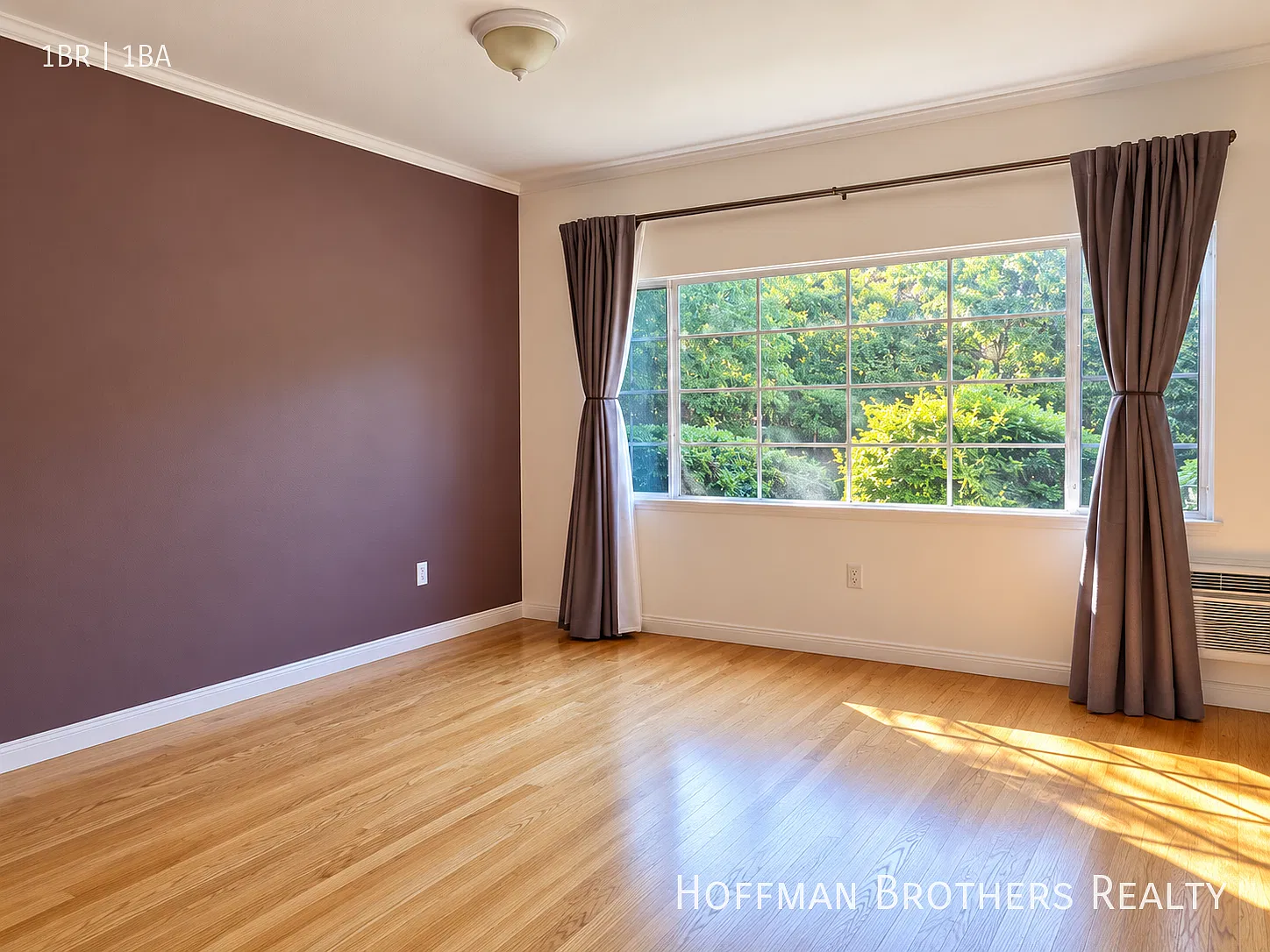 1445 N Hayworth Ave — Photo 3