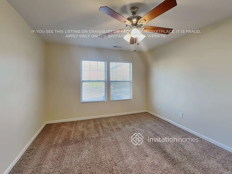 233 Aershire Ct — Photo 10