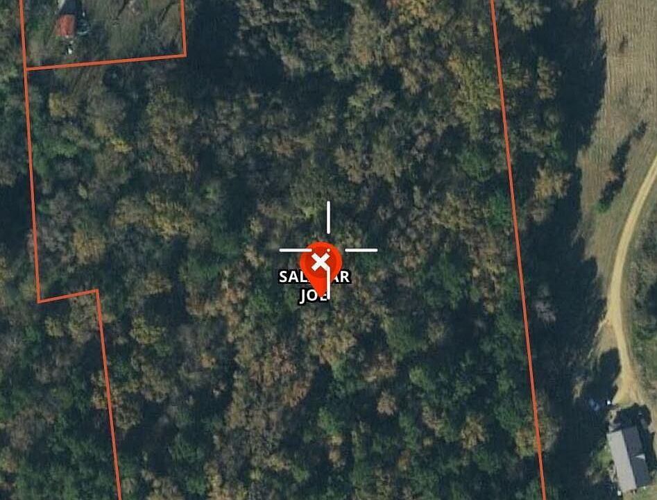2nd image of Mount Olivet Rd